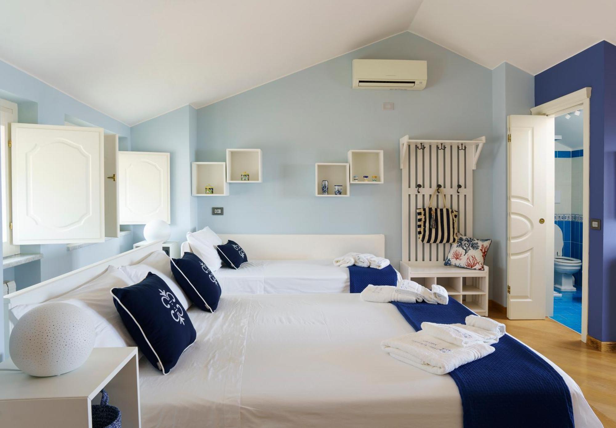 Suite Aphrodite - Exclusive Flat Салерно Екстер'єр фото