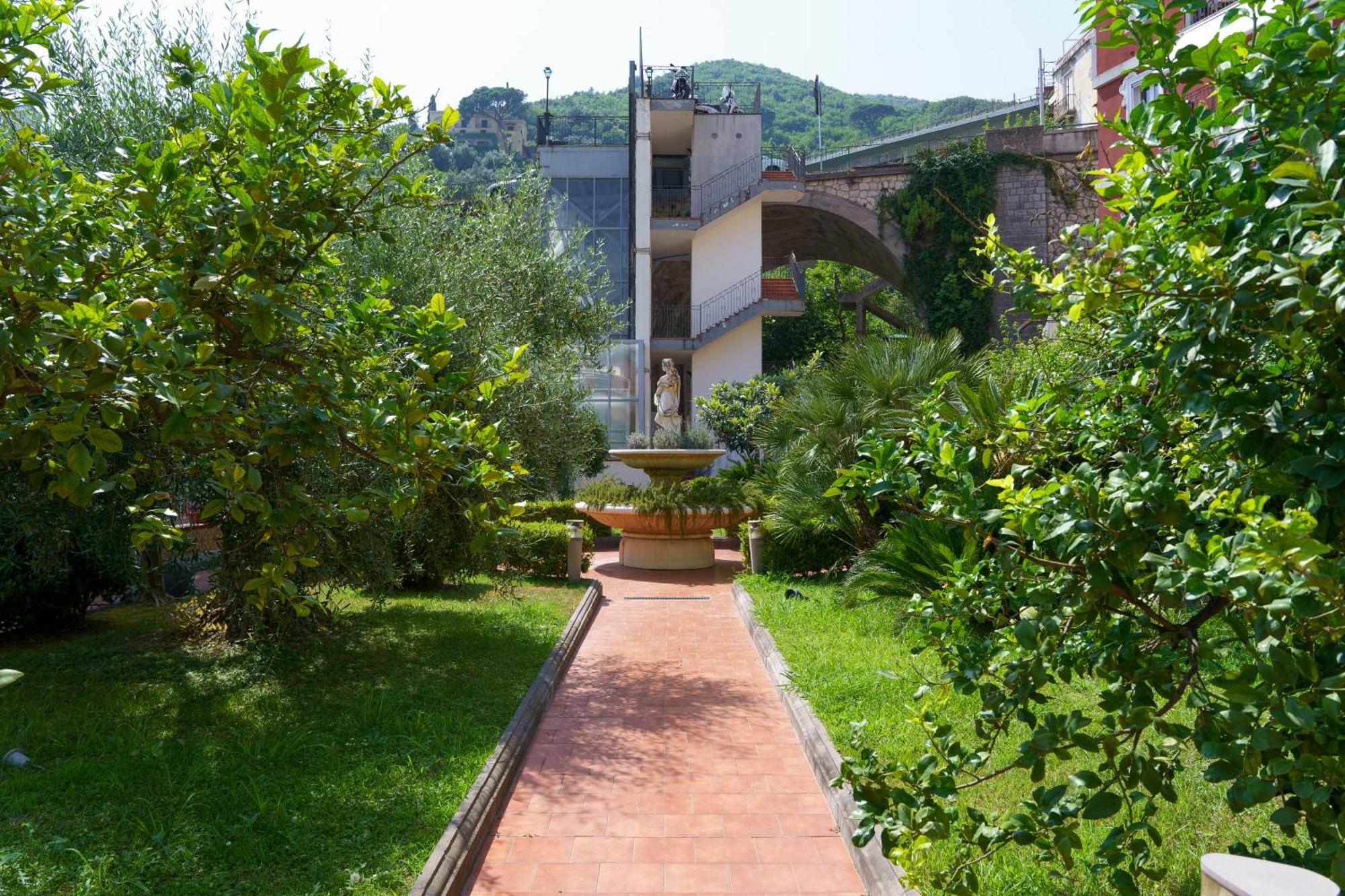 Suite Aphrodite - Exclusive Flat Салерно Екстер'єр фото